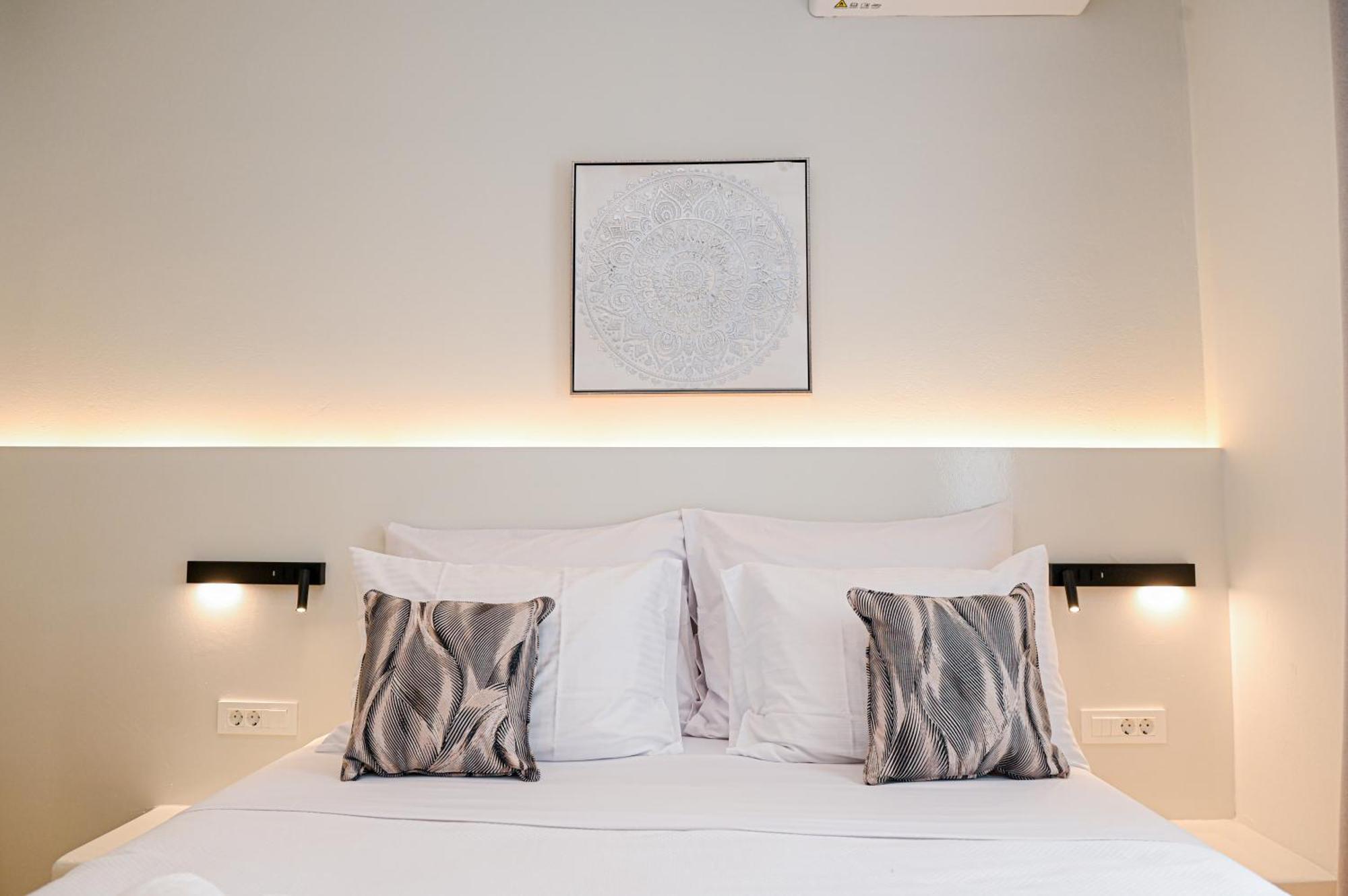 Villa Center Fira (Santorini)